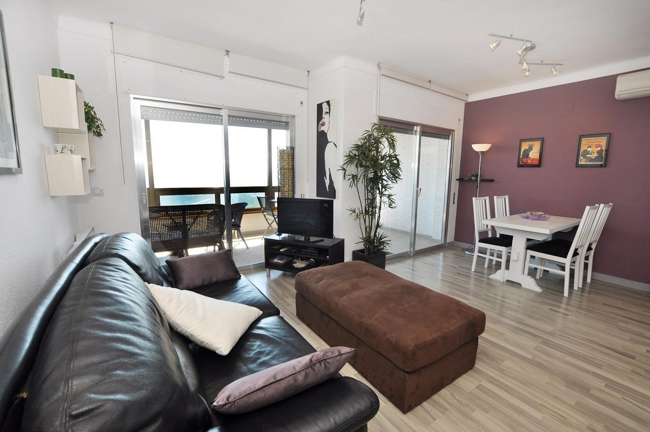 Apartment 1089 Puig Rom